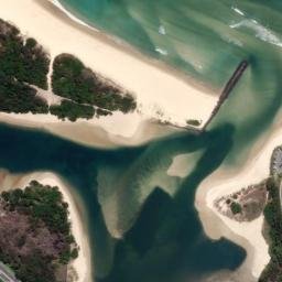 Satellite imagery of Currumbin Rock, AU