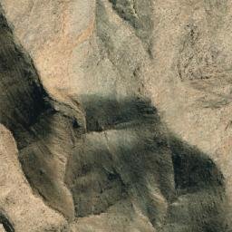 Satellite imagery of Cerro Los Placetones, CL