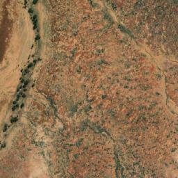 Satellite imagery of Camp Hill, AU
