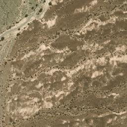 Satellite imagery of Las Tres Lomas, AR