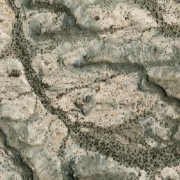 Satellite imagery of Lomas Bayas, AR