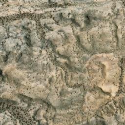 Satellite imagery of Lomas Bayas, AR