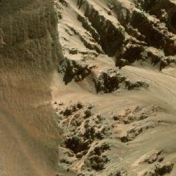 Satellite imagery of Cerro la Estrella, AR