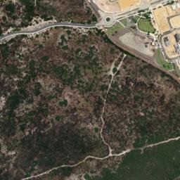 Satellite imagery of Waukolup Hill, AU