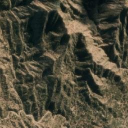 Satellite imagery of Loma Inclopaico, AR