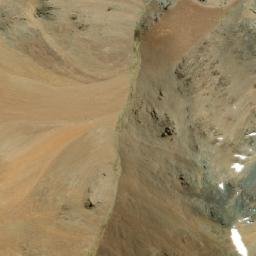 Satellite imagery of Cerro El Cuzco, CL