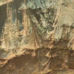 Satellite imagery of Cerro del Tábano del Medio, CL