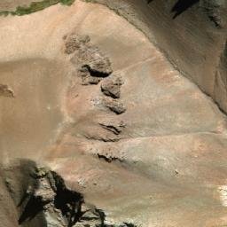 Satellite imagery of Portillo del Medio, AR