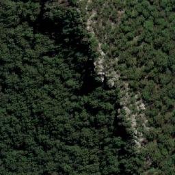 Satellite imagery of Alum Mount, AU