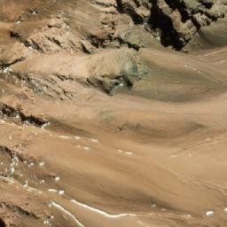 Satellite imagery of Cumbre del Yalguaraz, AR