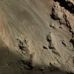 Satellite imagery of Cumbre del Yalguaraz, AR