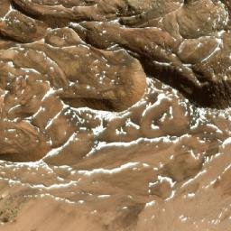Satellite imagery of Cerro los Dientitos, AR