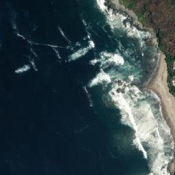 Satellite imagery of Cerro Cachagua, CL