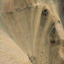 Satellite imagery of Cerro Los Cascajales, CL