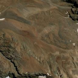 Satellite imagery of Cerro Navarro, AR