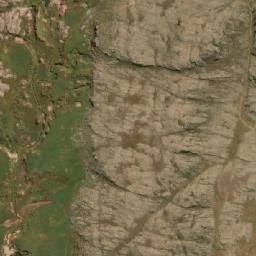 Satellite imagery of Cerro Alto de la Leña, AR
