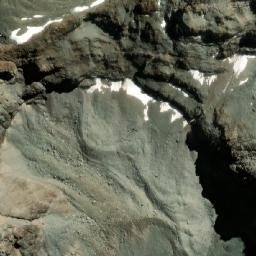 Satellite imagery of Cerro Los Diamantes, CL