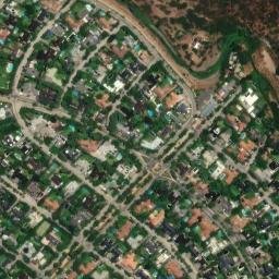 Satellite imagery of Cerro del Medio, CL