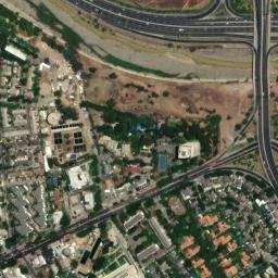 Satellite imagery of Cerro Los Pirques, CL