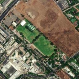 Satellite imagery of Cerro Los Pirques, CL