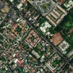 Satellite imagery of Cerro Los Pirques, CL