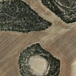Satellite imagery of Niblick Hill, AU