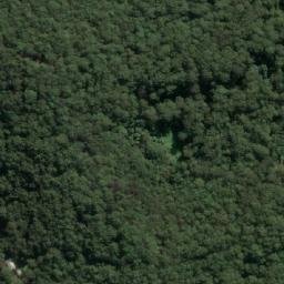 Satellite imagery of Kirks Hill, AU