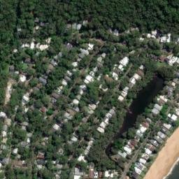 Satellite imagery of Umina Point, AU