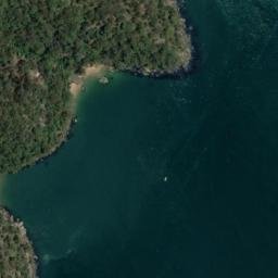 Satellite imagery of Eleanor Bluffs, AU