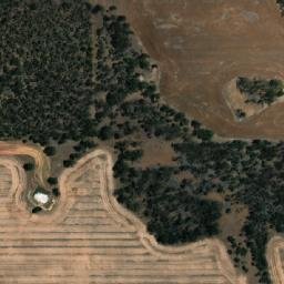 Satellite imagery of Strathmore Hill, AU