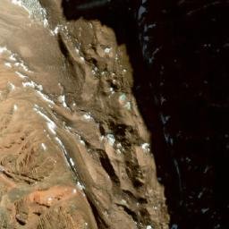 Satellite imagery of Cerro Redondo, AR