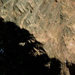 Satellite imagery of Cerro Los Oscuros, AR