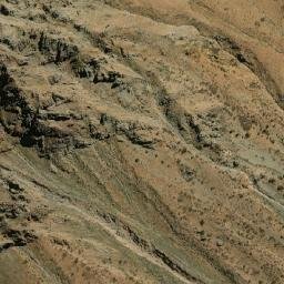 Satellite imagery of Paso de El Extravío, CL