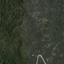 Satellite imagery of Middle Hill, AU