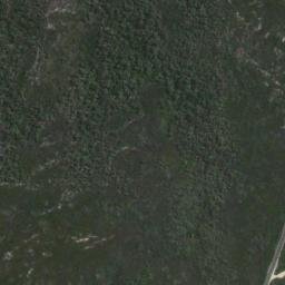 Satellite imagery of Middle Hill, AU
