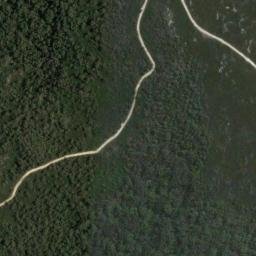 Satellite imagery of Middle Hill, AU