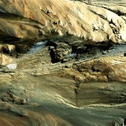 Satellite imagery of Cerro El Circo, CL