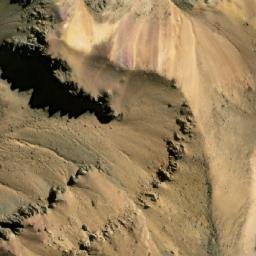 Satellite imagery of Cerro de Los Manantiales, CL