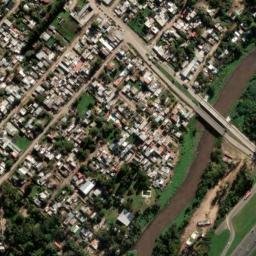 Satellite imagery of Loma Mariló, AR