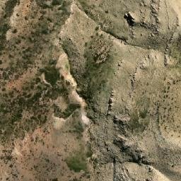 Satellite imagery of Lomas Bayas, AR