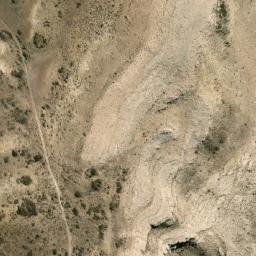 Satellite imagery of Lomas Bayas, AR