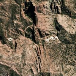 Satellite imagery of Mina Zitro, AR