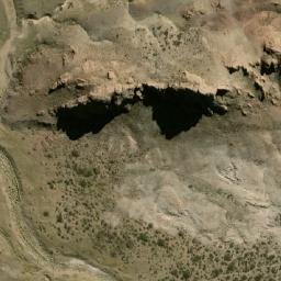 Satellite imagery of Cerro Los Buitres, AR
