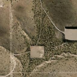 Satellite imagery of Loma de la Mina, AR