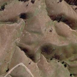 Satellite imagery of Round Hill, AU