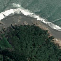 Satellite imagery of Punta Maguillín, CL