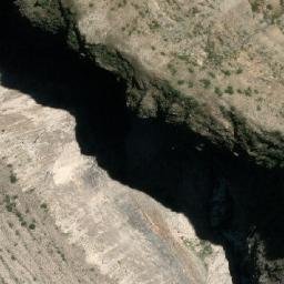 Satellite imagery of Loma de los Robles, CL