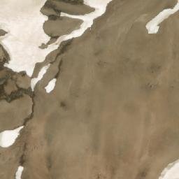 Satellite imagery of Paso Montañés, AR