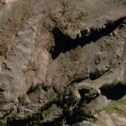 Satellite imagery of Cerro Las Mariposas, CL
