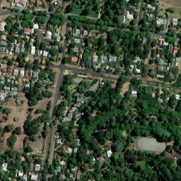 Satellite imagery of Daylesford, AU